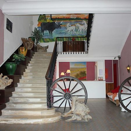 Hotel Restaurant La Camargue Salin-de-Giraud Eksteriør bilde