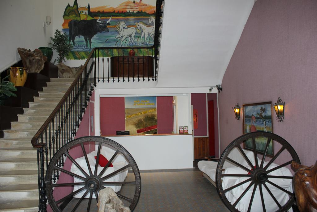 Hotel Restaurant La Camargue Salin-de-Giraud Eksteriør bilde